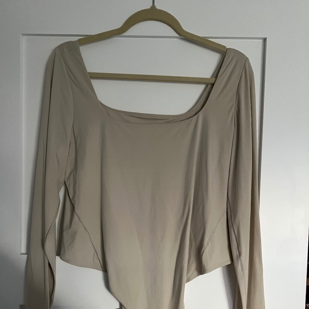 Lululemon Long Sleeve Bodysuit NWT